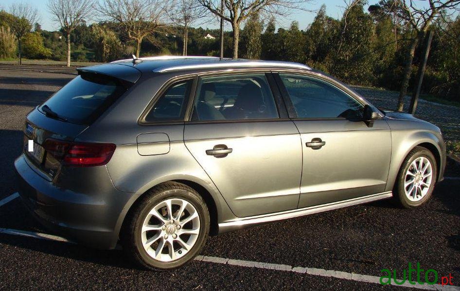 2014' Audi A3 Sportback photo #1