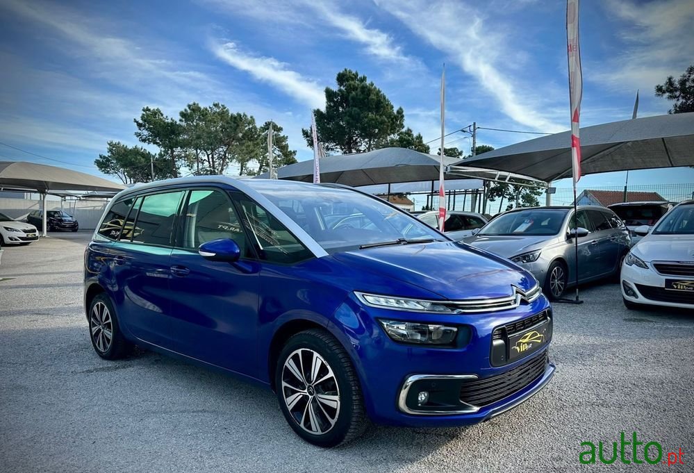 2017' Citroen C4 Grand Picasso photo #3