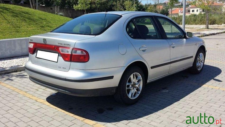 2002' SEAT Toledo 1.6 Signo photo #2