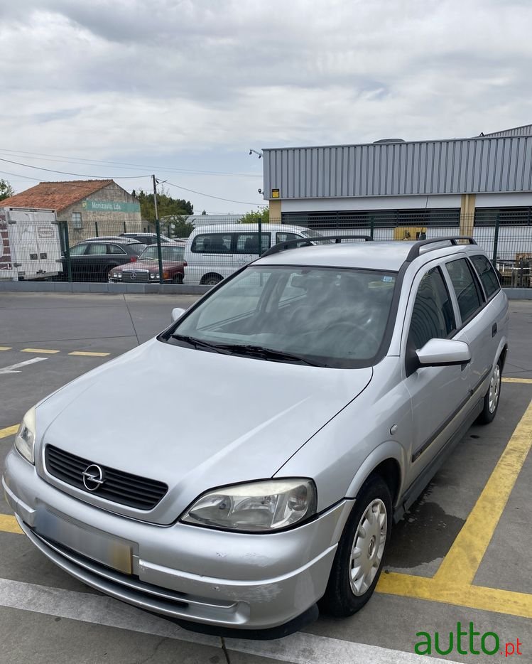 2000' Opel Astra Caravan photo #2