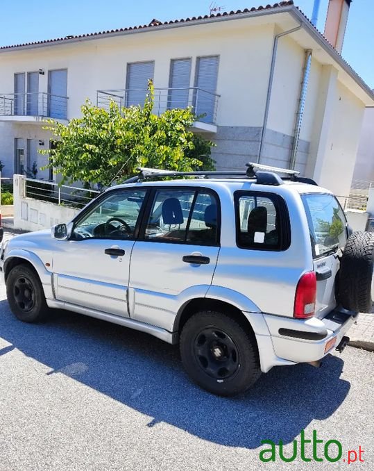 2003' Suzuki Grand Vitara photo #2