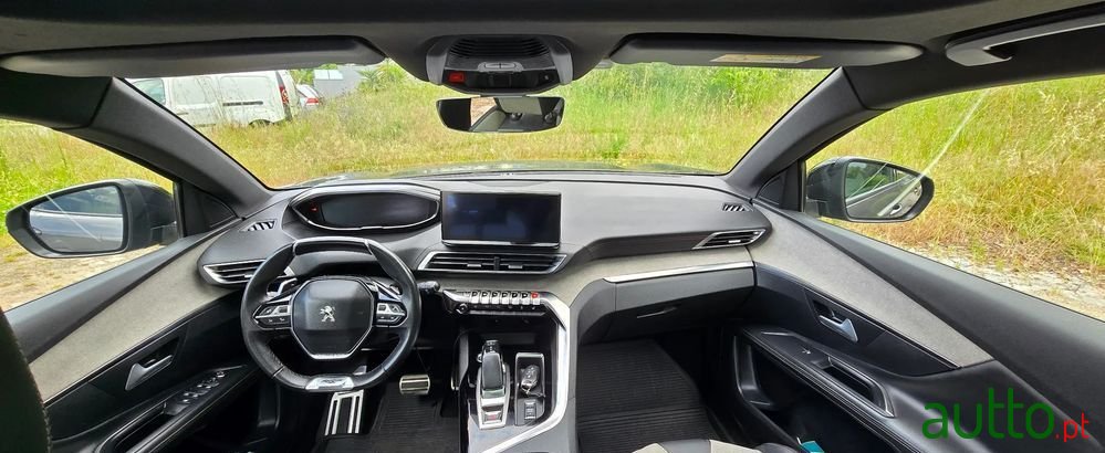 2021' Peugeot 3008 photo #3