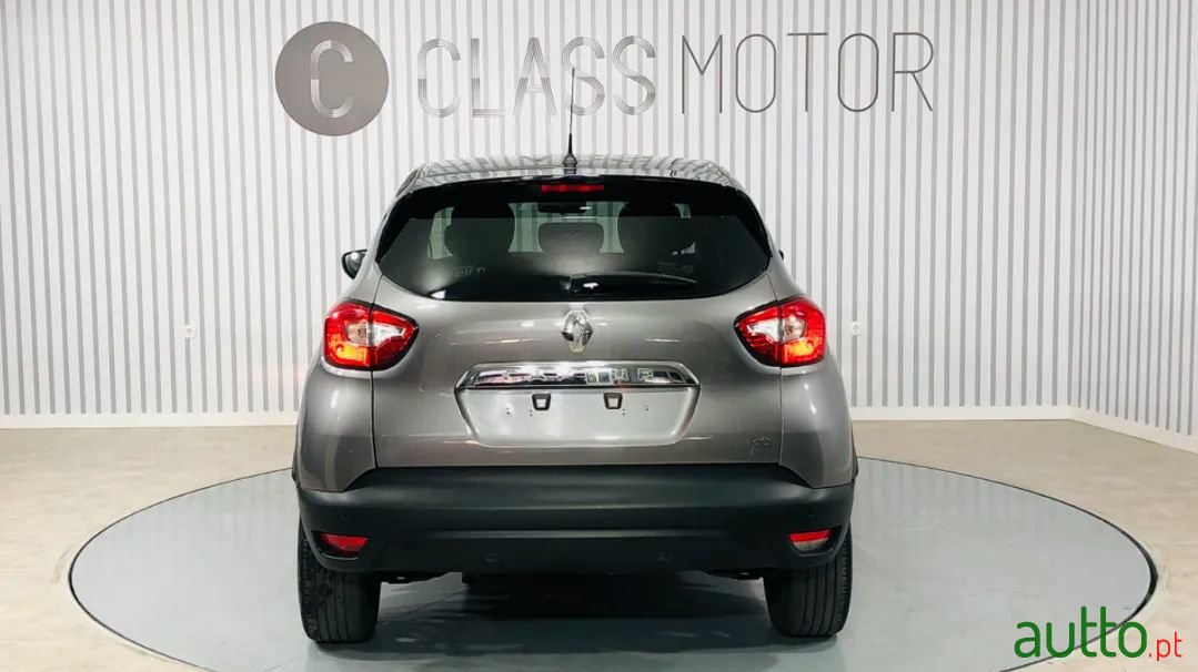 2016' Renault Captur photo #6