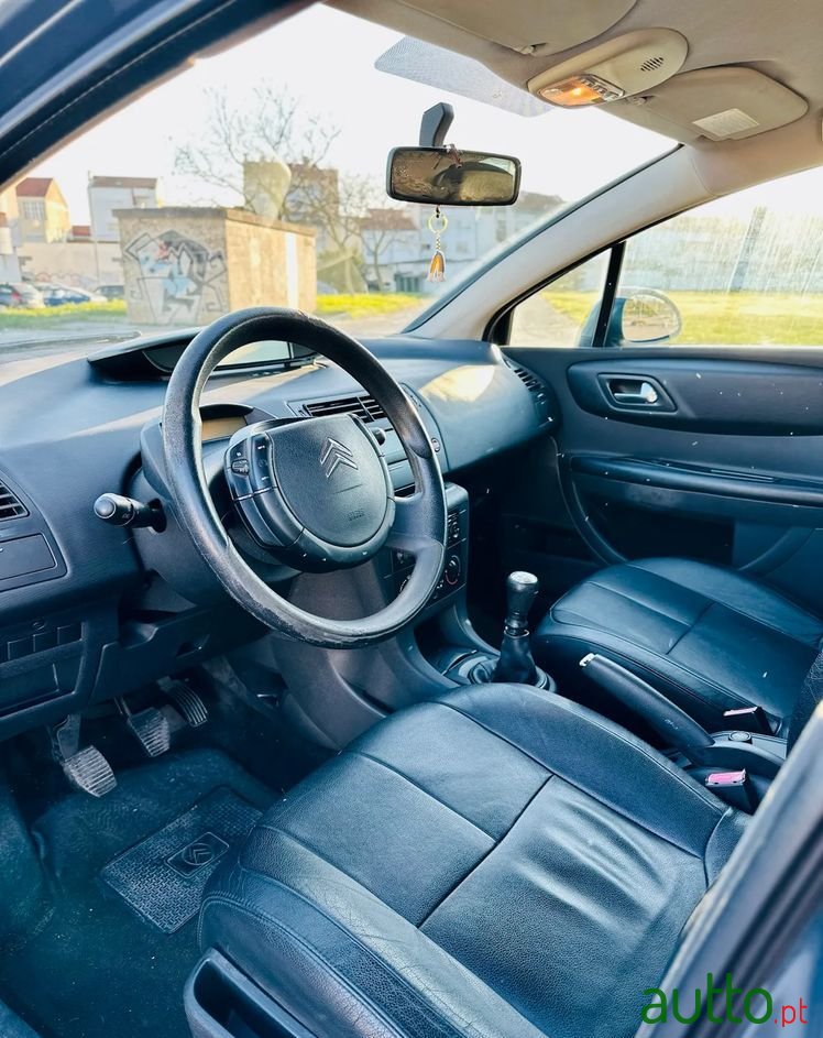 2006' Citroen C4 1.4 16V Sx photo #5