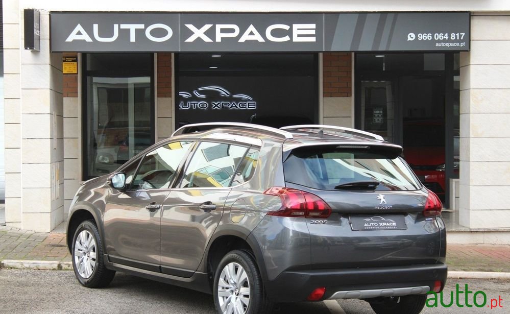 2016' Peugeot 2008 photo #3