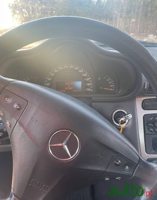 2003' Mercedes-Benz C-180 photo #5