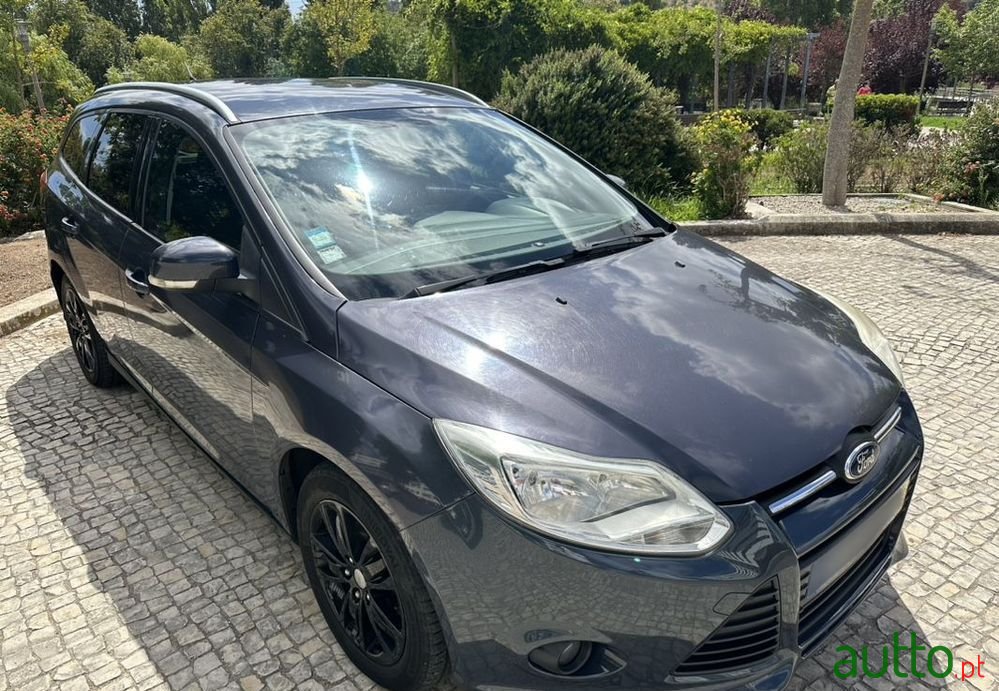 2013' Ford Focus Sw photo #5