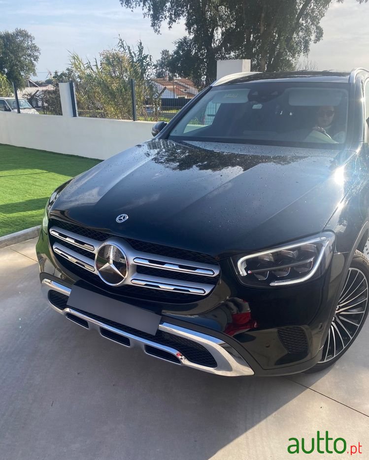 2021' Mercedes-Benz Classe Glc photo #2