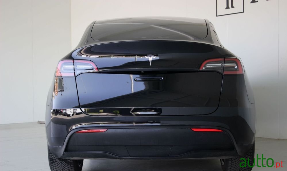 2022' Tesla Model Y photo #5