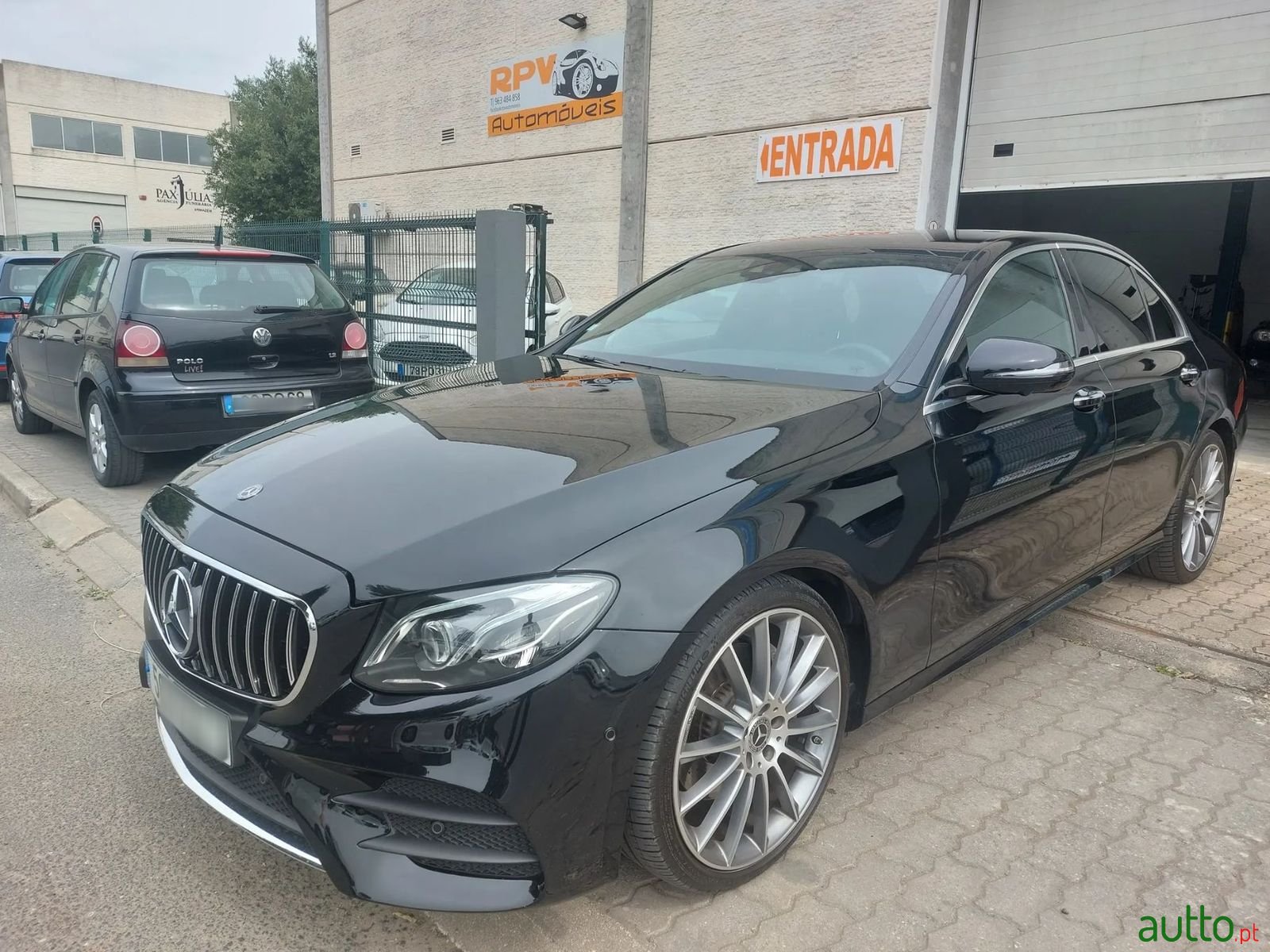 2019' Mercedes-Benz E-300 photo #1