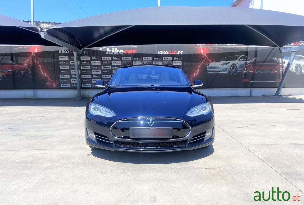 2015' Tesla Model S P85D photo #2