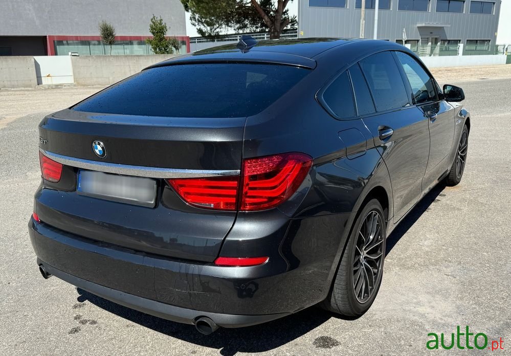 2010' BMW Série 5 photo #2