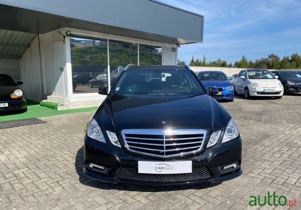 2010' Mercedes-Benz E-250 photo #2