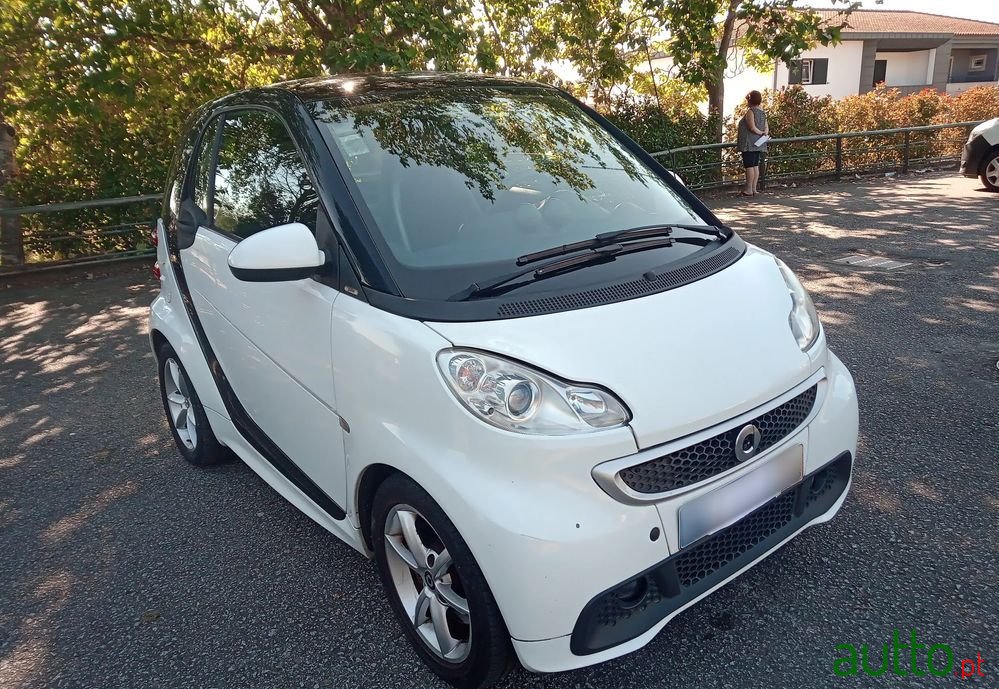 2012' Smart Fortwo 0.8 Cdi Pulse 54 photo #4