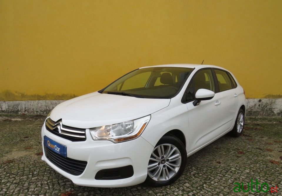 2017' Citroen C4 photo #1