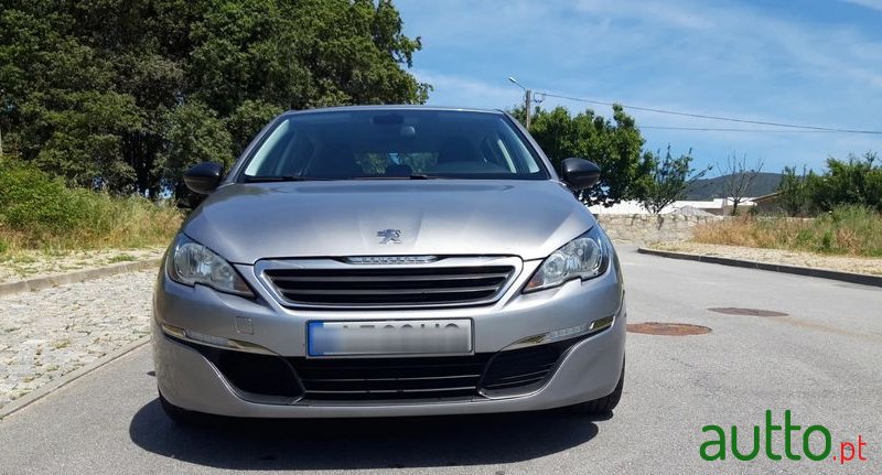 2014' Peugeot 308 photo #3