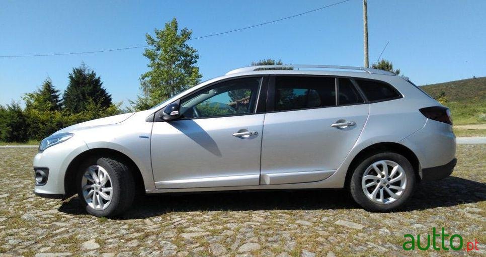 2015' Renault Megane Break photo #4