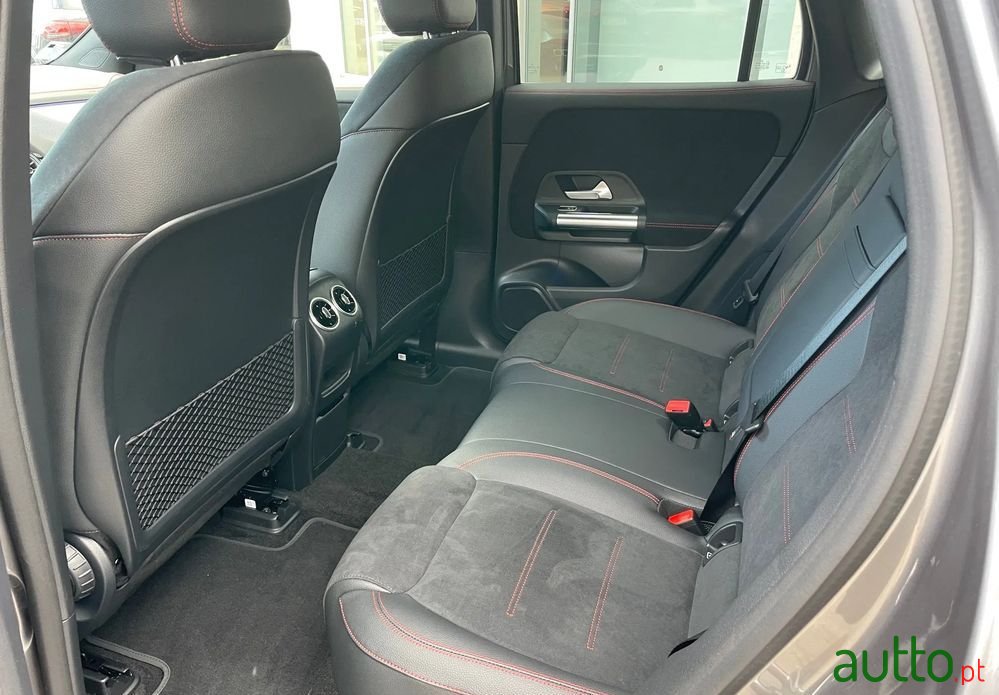 2023' Mercedes-Benz EQA 250+ Amg Line photo #5