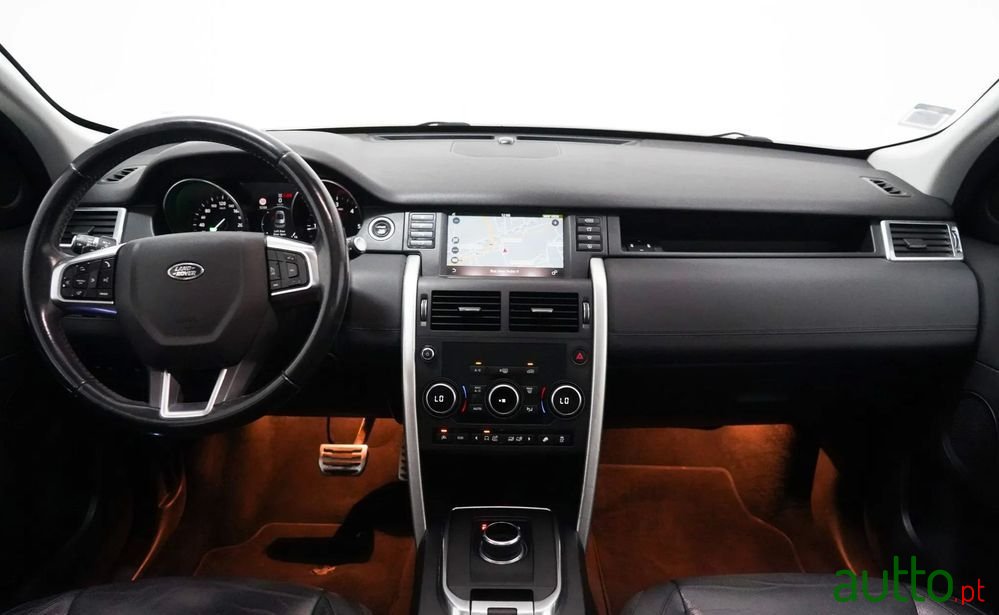 2016' Land Rover Discovery Sport photo #5