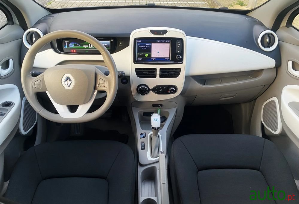 2018' Renault Zoe Life 40 photo #4