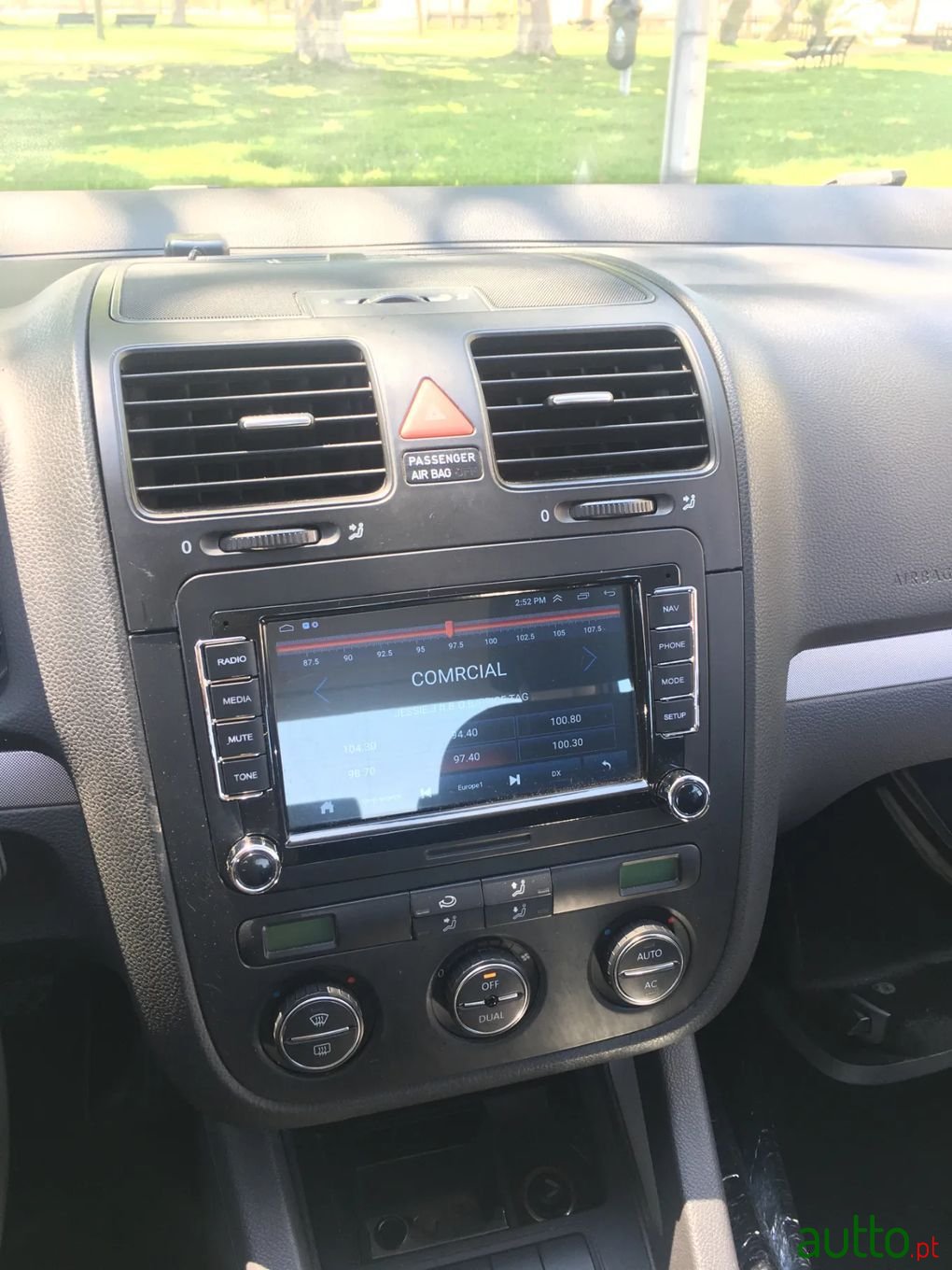 2008' Volkswagen Jetta photo #6