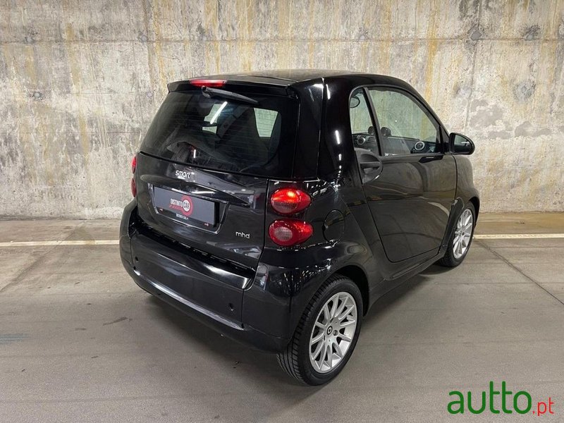 2011' Smart Fortwo photo #5