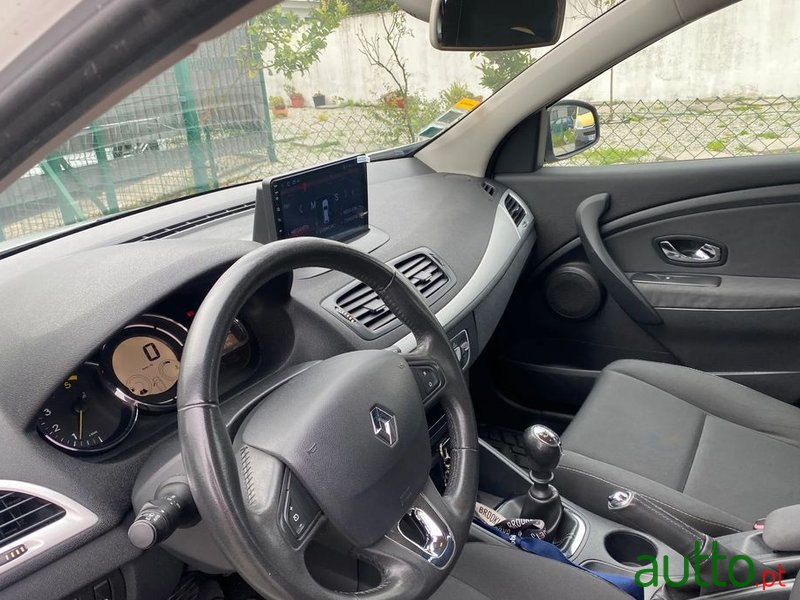 2014' Renault Mégane Sport Tourer photo #4