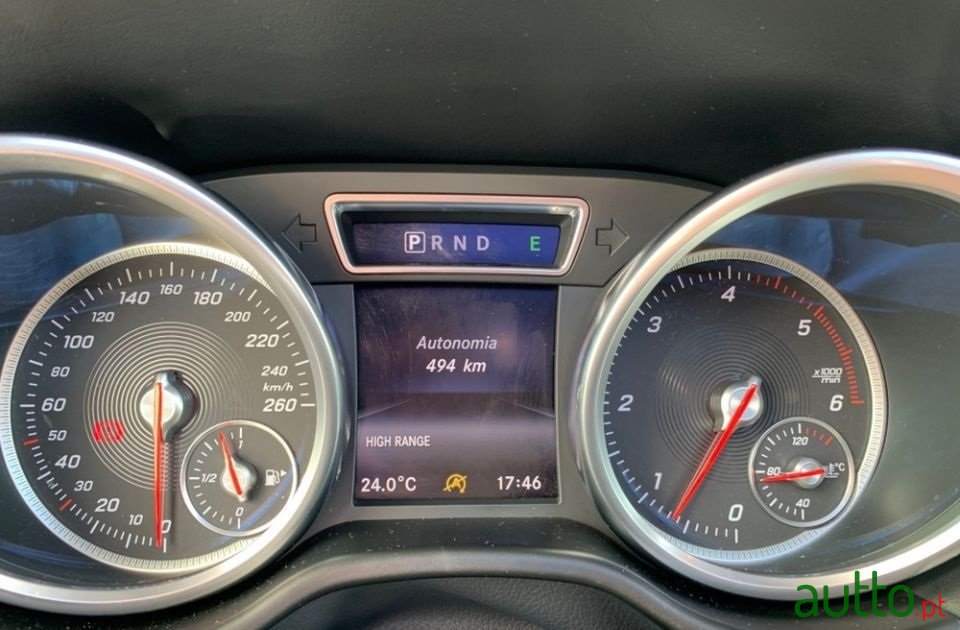 2017' Mercedes-Benz GL 350 photo #2