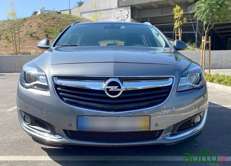 2015' Opel Insignia Sports Tourer photo #2