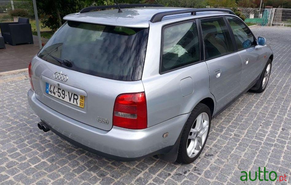 1998' Audi 100 Avant Sport 4X4 photo #1