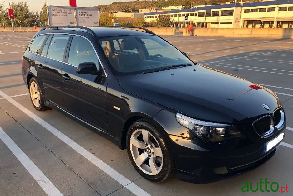 2010' BMW 520 photo #4