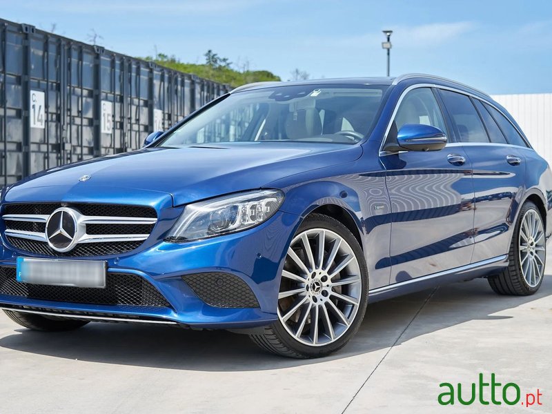 2019' Mercedes-Benz C-300 photo #1