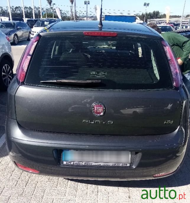 2017' Fiat Punto photo #2
