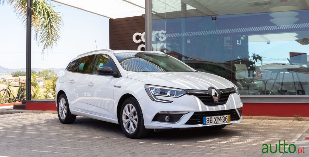 2019' Renault Megane Sport Tourer photo #6