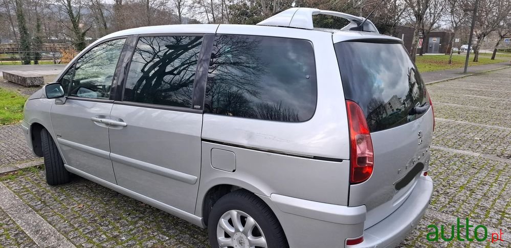 2005' Peugeot 807 2.0 Hdi Navteq photo #3