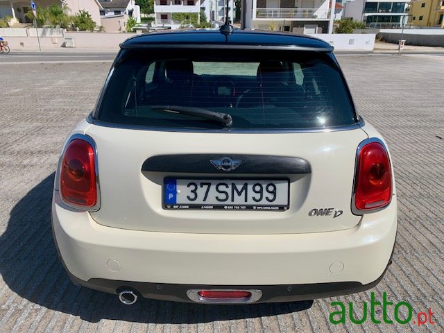 2015' MINI One photo #4