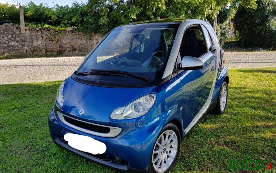 2009' Smart Fortwo Cdi Passion photo #1