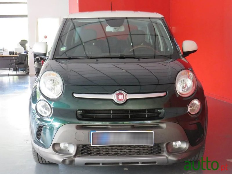 2014' Fiat 500L photo #2