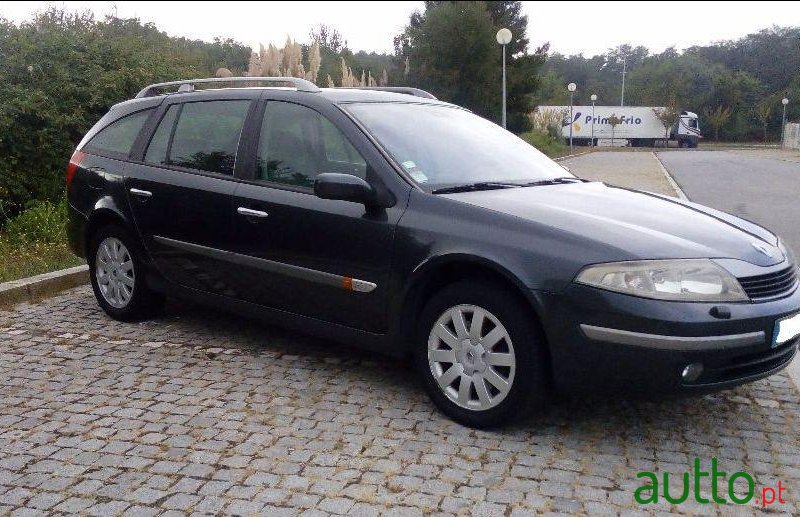 2004' Renault Laguna Break photo #3