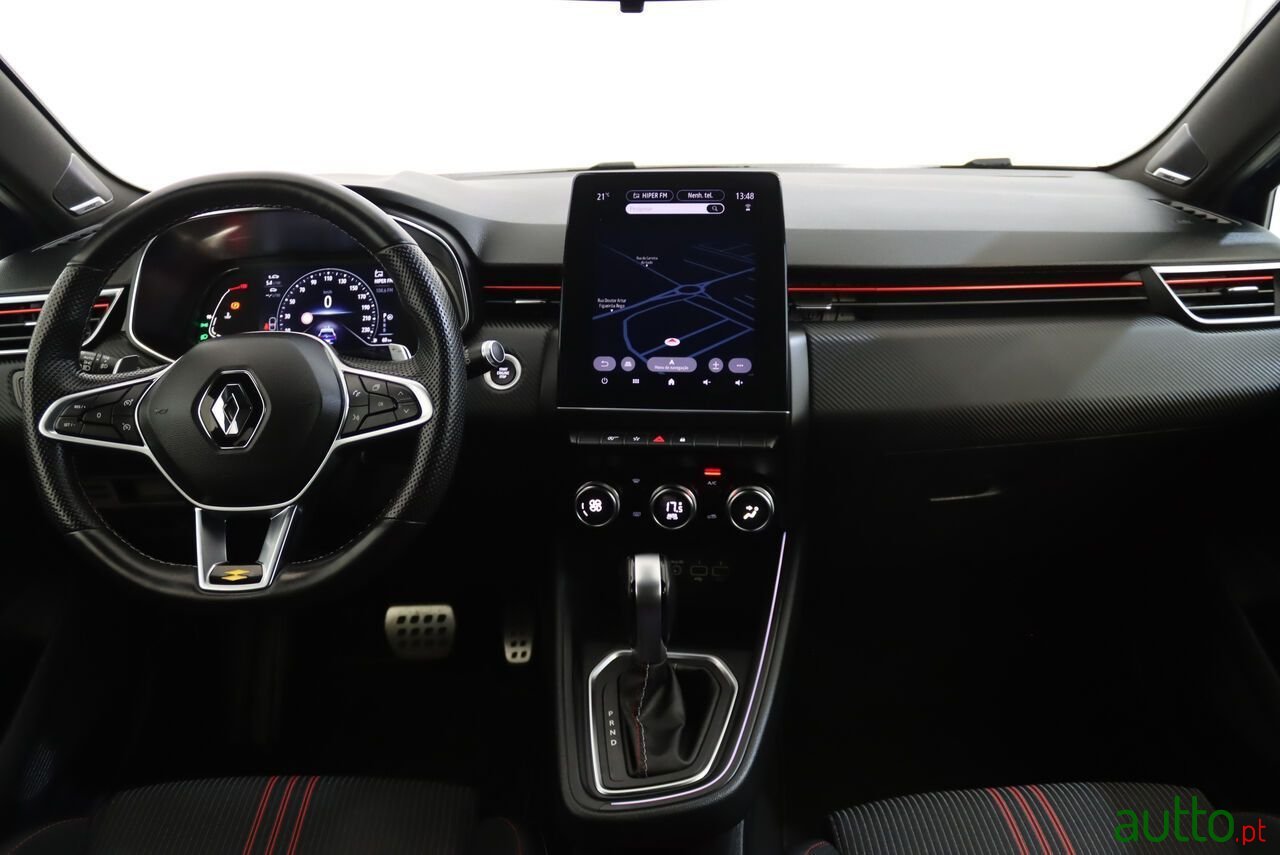 2020' Renault Clio photo #6