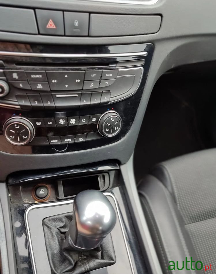 2013' Peugeot 508 photo #5