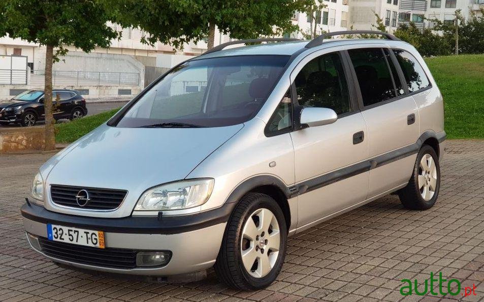 2002' Opel Zafira photo #4