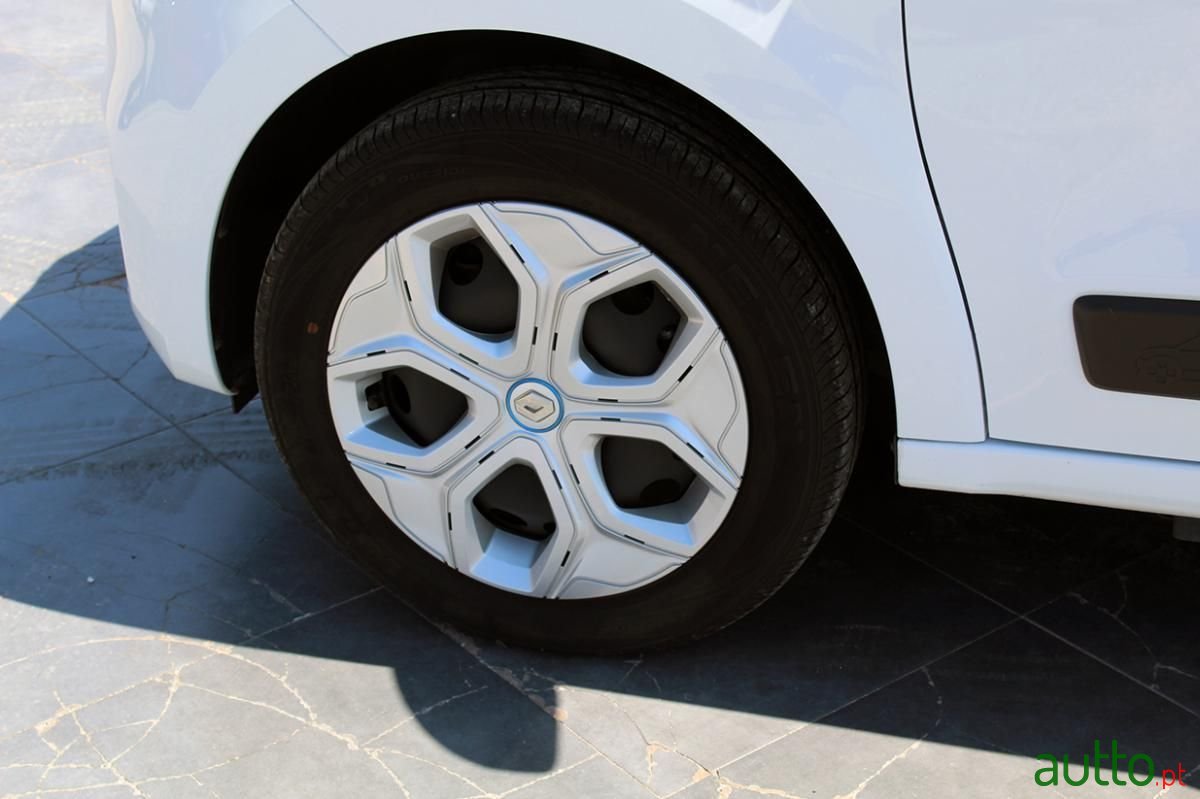 2020' Renault Twingo photo #6