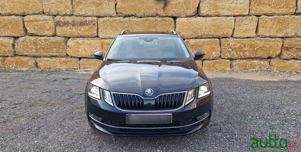 2018' Skoda Octavia Break photo #2