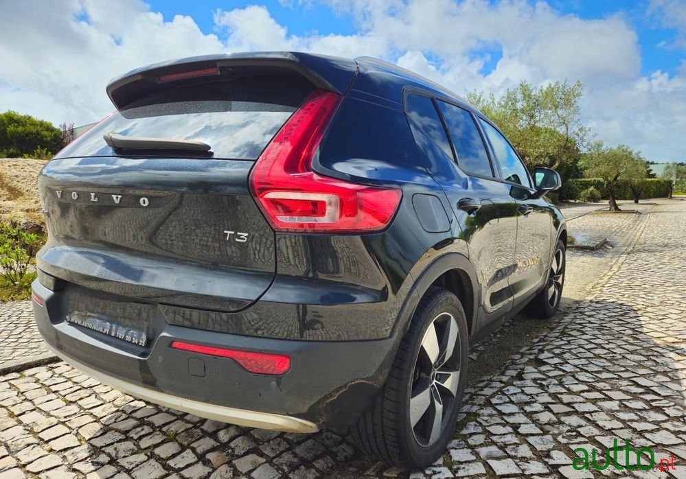 2020' Volvo Xc 40 photo #2