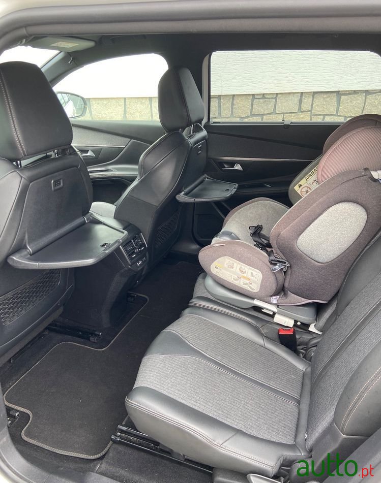 2019' Peugeot 5008 photo #4