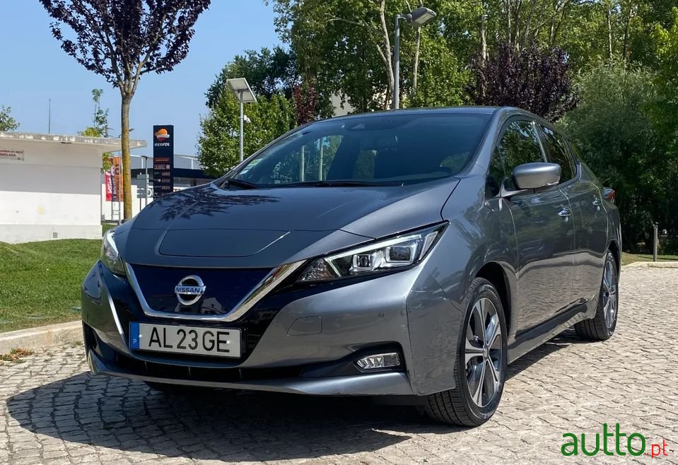 2021' Nissan Leaf photo #1