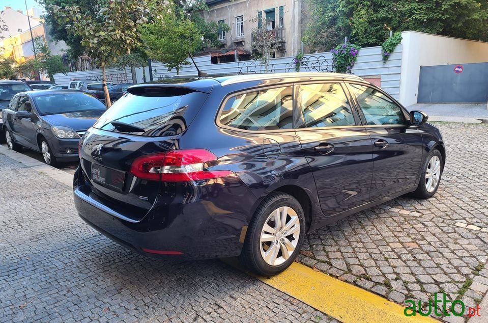 2015' Peugeot 308 Sw photo #5