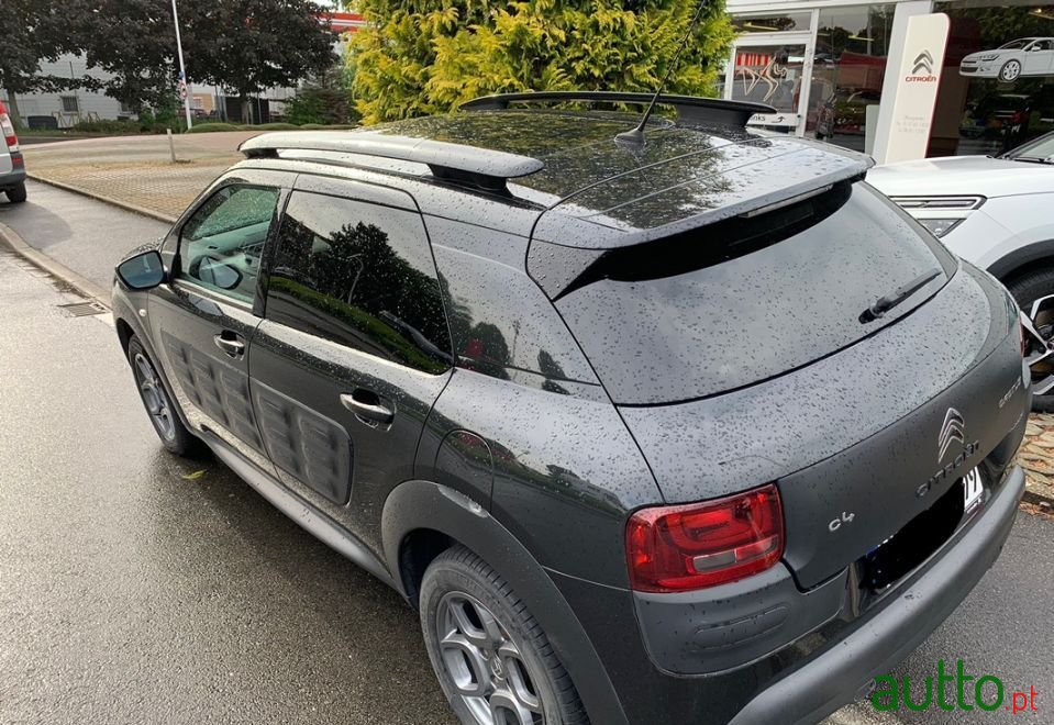 2017' Citroen C4 Cactus photo #1