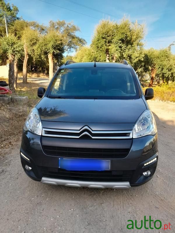 2017' Citroen Berlingo photo #1